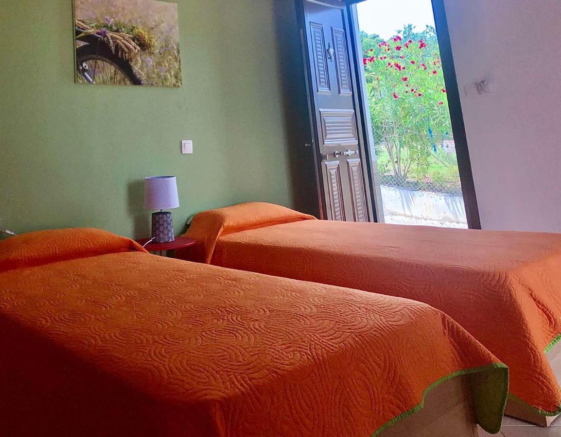 אורמוס פנגיאס Afroditis House מראה חיצוני תמונה